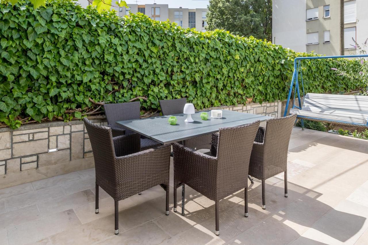 Garden Apartment Dina With Free Parking Split Eksteriør billede